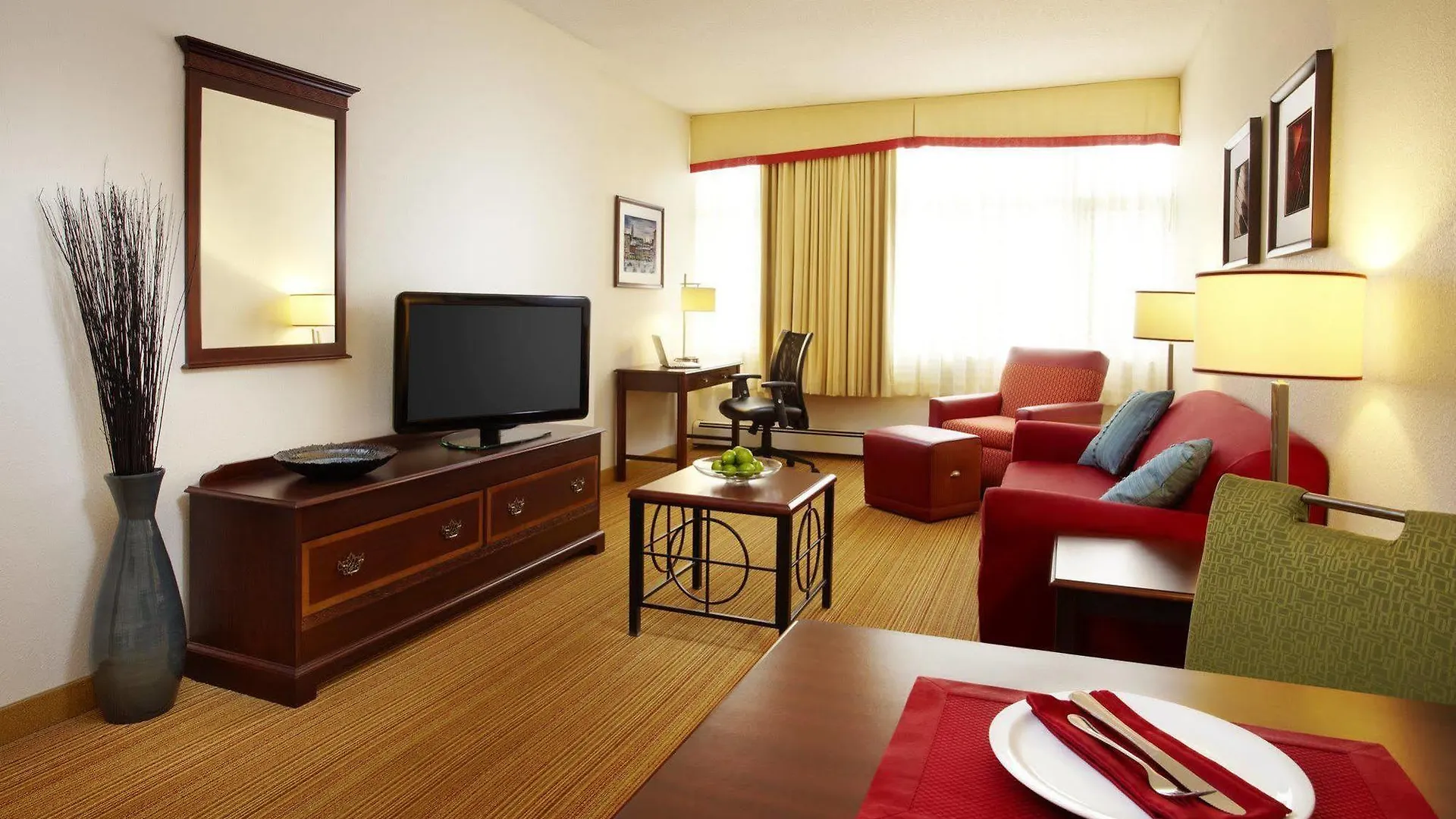 The Carleton Suite Hotel Ottawa